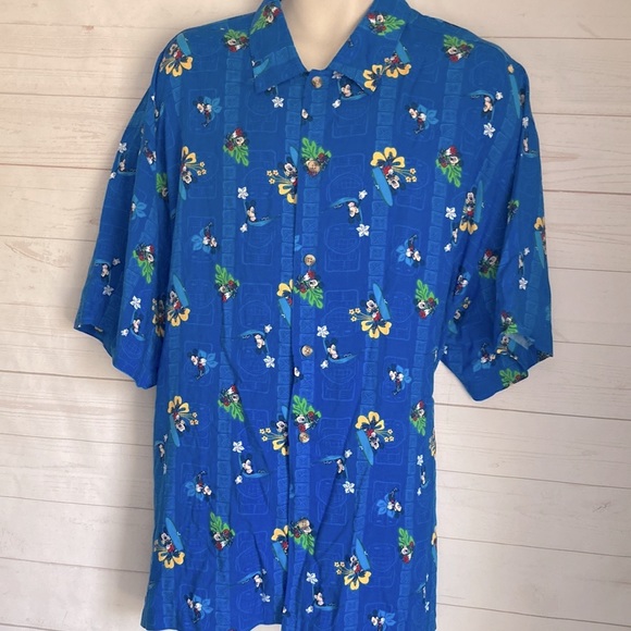 Disney Store Exclusive Size XL Surfer Mickey Mouse Blue Hawaiian Camp Shirt - Picture 3 of 7